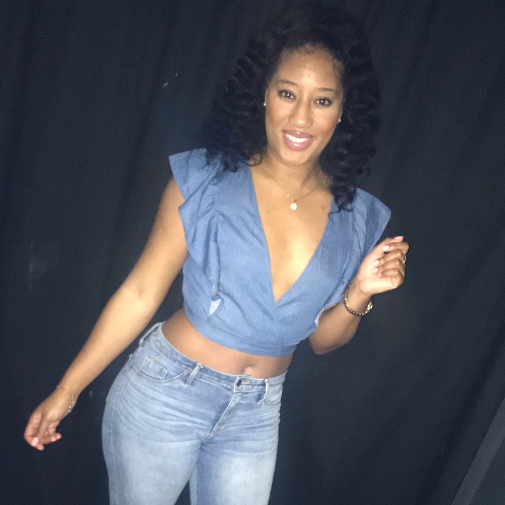 Jean like ruffled crop top!